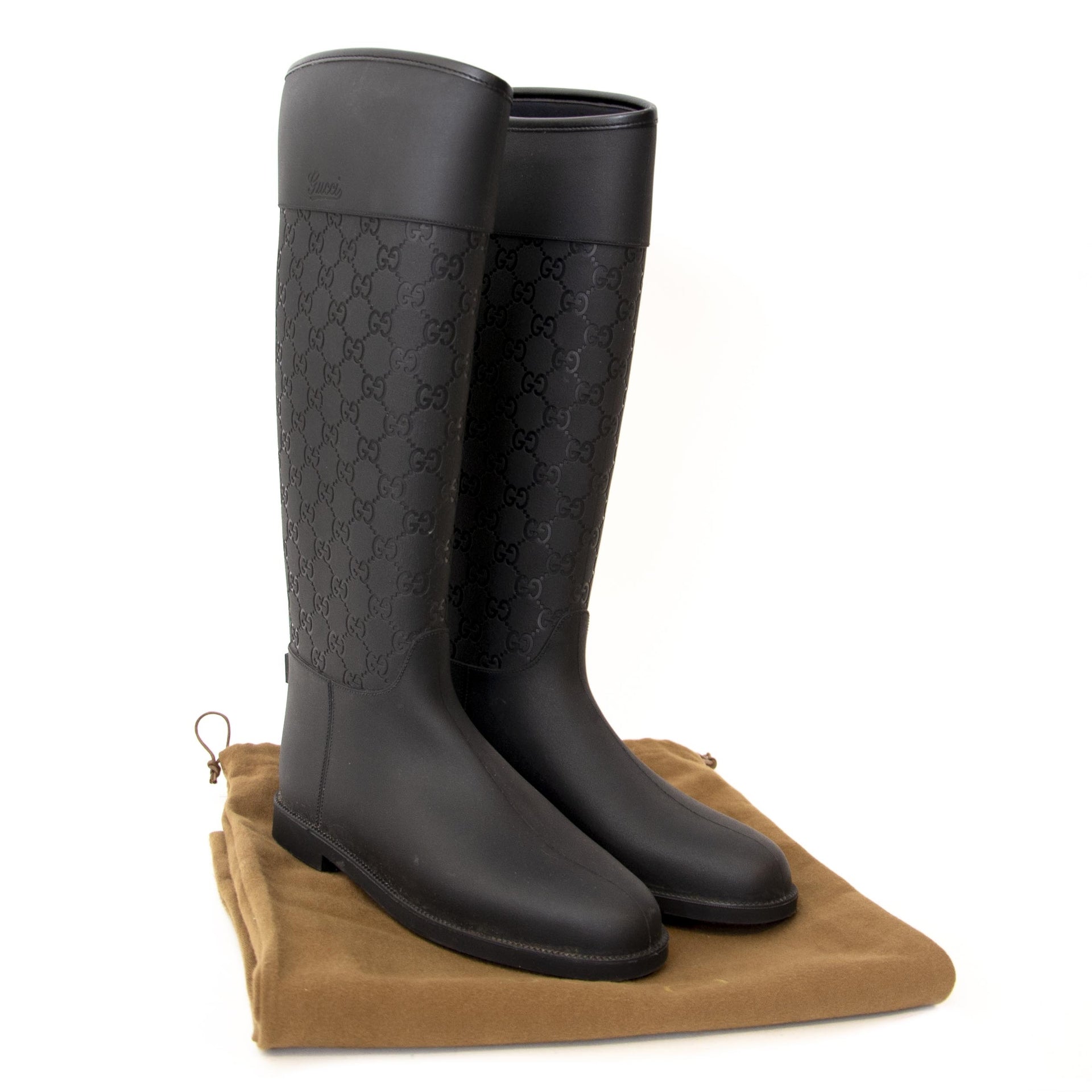 We buy and sell your authentic Gucci Monogram Rubber Boots for the best price