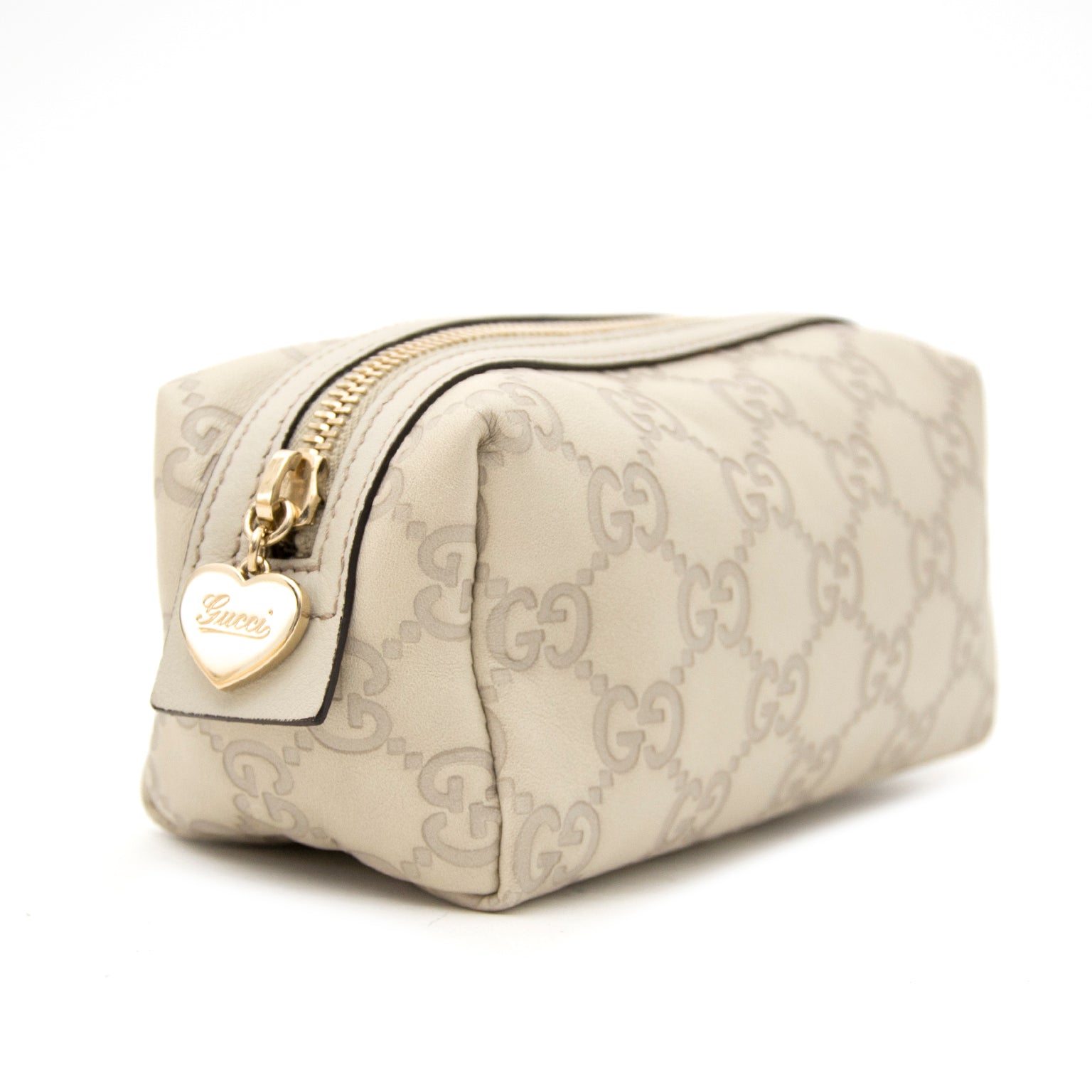 Buy and sell your preloved designer bags for the best rates online at Labellov luxury