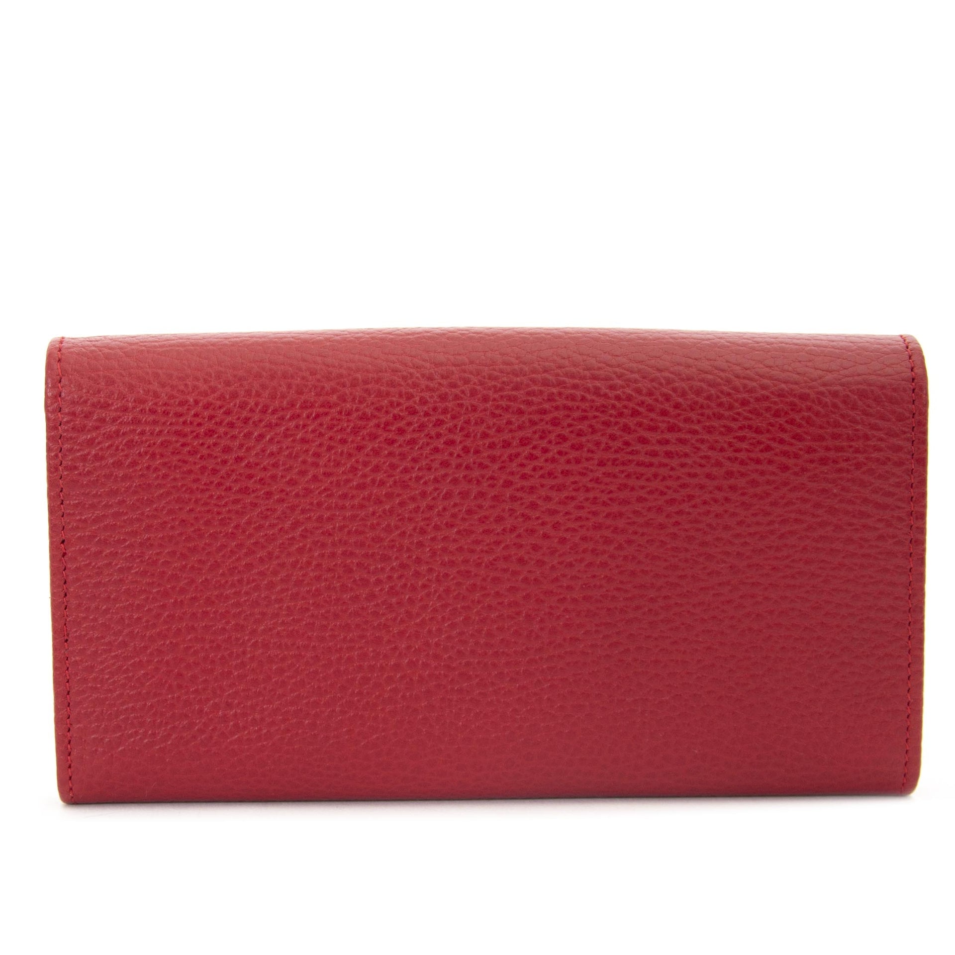 Gucci Red Leather Continental Wallet now for sale at labellov vintage fashion webshop belgium