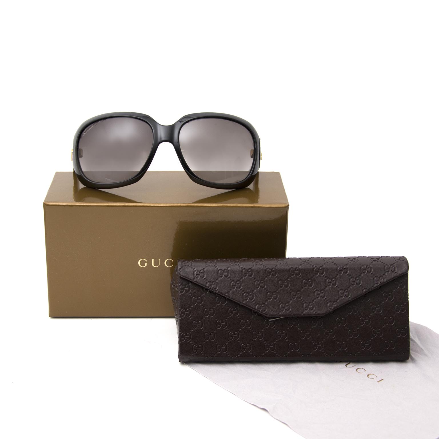 Gucci shopping in Antwerp at Labellov timeless luxury