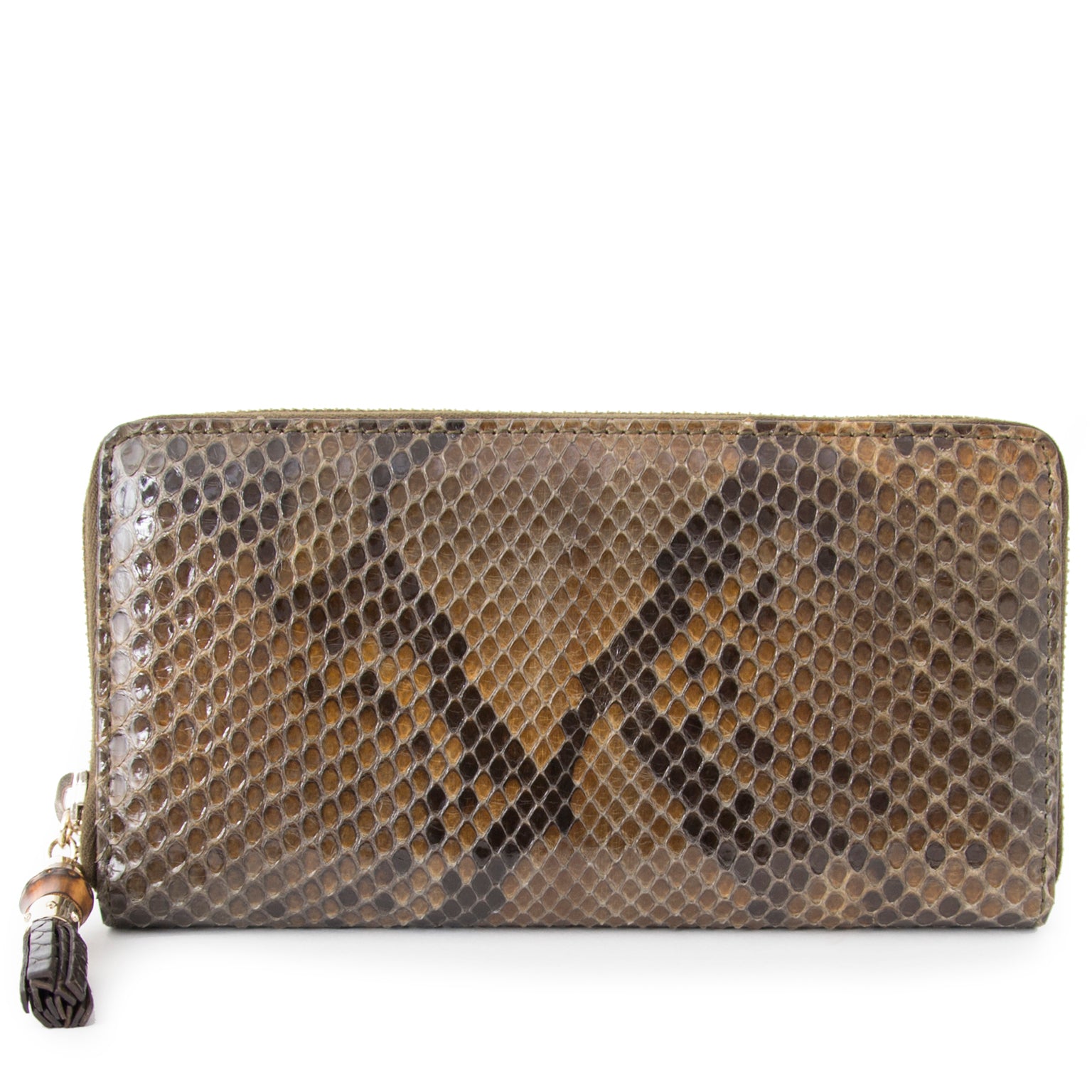 Buy authentic Gucci wallet python at the right price at LabelLOV vintage webshop. Luxe, vintage, fashion. Safe and secure online shopping. Antwerp, Belgium.