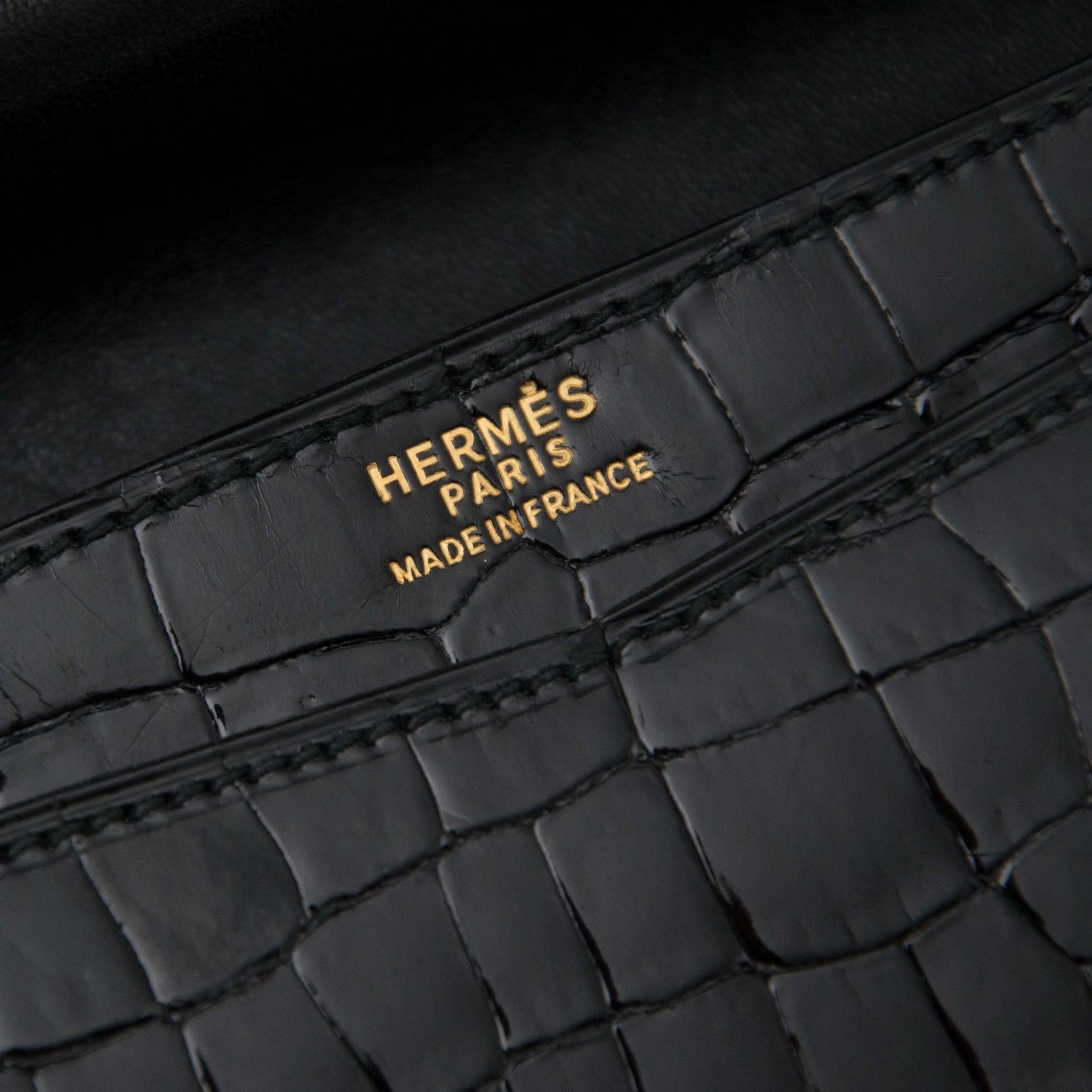 koop veilig online jou tweedehands Vintage Hermes Black Croco 'Sac Ring' Shoulder Bag