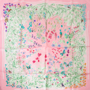 Hermès Paris Pink 'La Prairie' Silk Carré Scarf Buy authentic designer Hermes secondhand silk scarves at Labellov at the best price. Safe and secure shopping. Koop tweedehands authentieke Hermes sjaals bij designer webwinkel labellov.