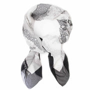 Shop safe online aan de beste prijs Hermès Black and White Waves Scarf