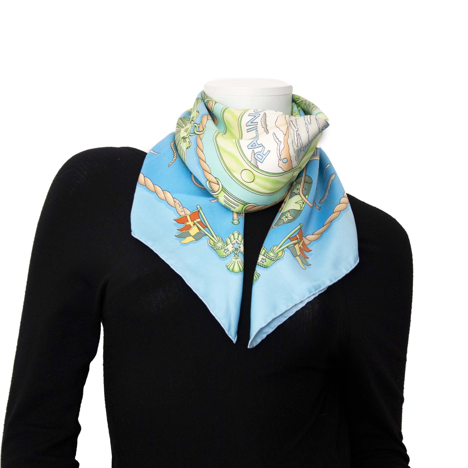 shop safe online your secondhand Hermès Silk Scarf Carré 'Railing'.