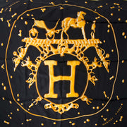 Hermès Black & Gold 'Vif Argent' Silk Carré Scarf Buy authentic designer Hermes secondhand silk scarves at Labellov at the best price. Safe and secure shopping. Koop tweedehands authentieke Hermes sjaals bij designer webwinkel labellov.