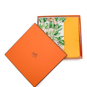 Koop en verkoop uw authentieke Hermès Carré Au Coeur Des Bois foulard aan de beste prijs