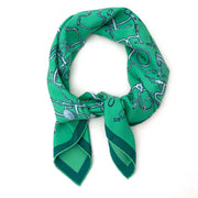 Buy an authentic secondhand Hermès carré in green at the right price at LabelLOV vintage webshop. Safe and secure online shopping.