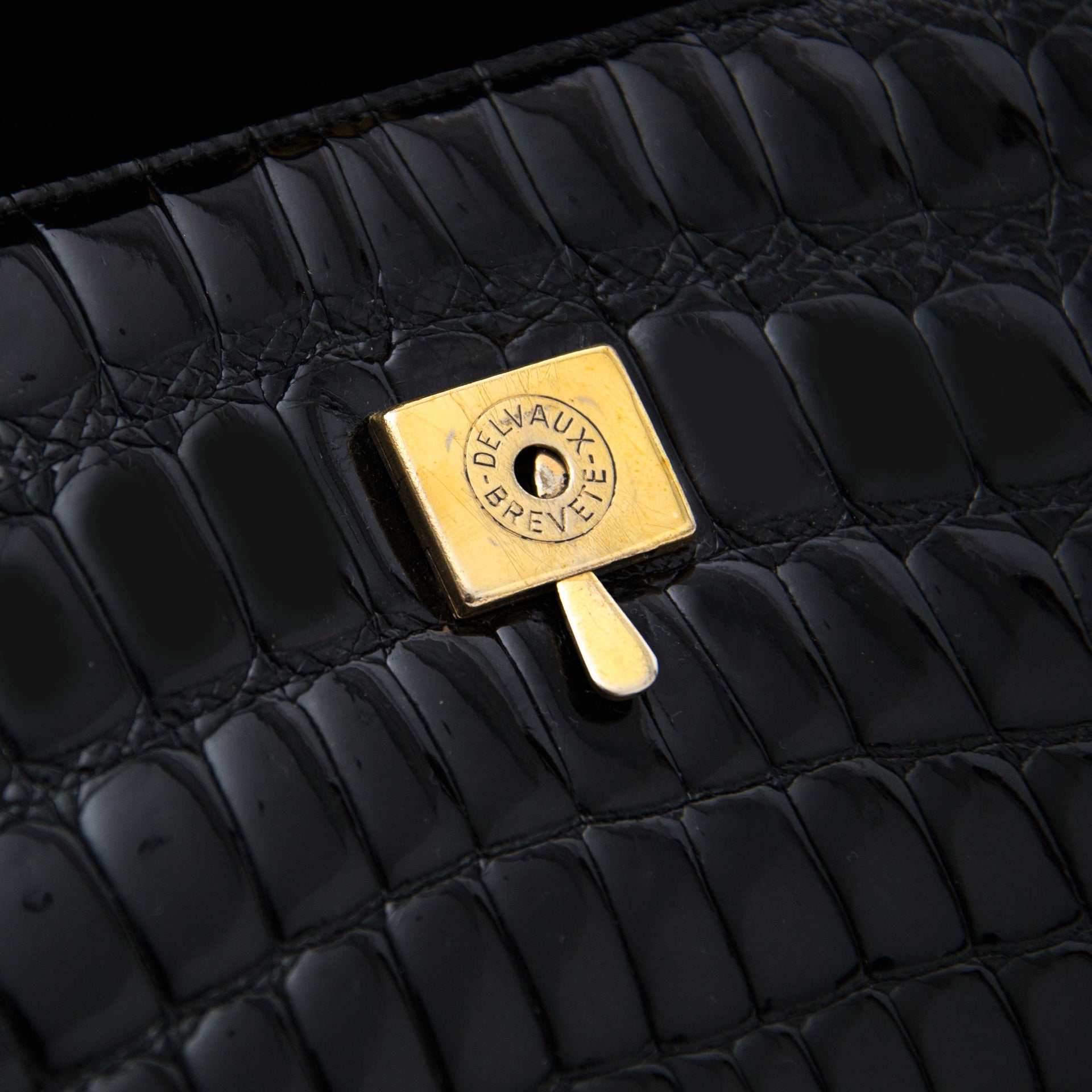 shop safe online vintage luxury Delvaux belgium