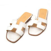 acheter en ligne seconde main Hermes Oran White Slip Ons - size 39
