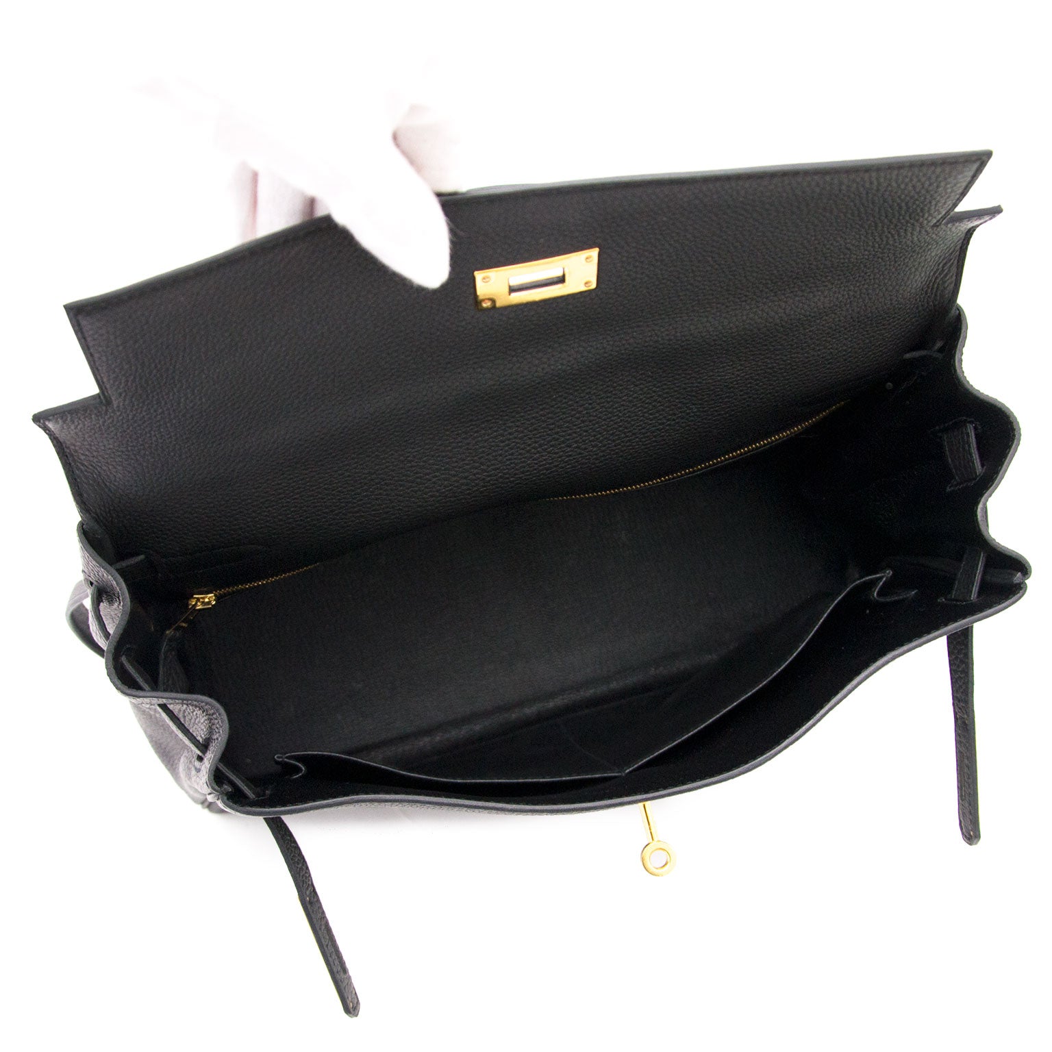 Acheter secur en ligne votre sac Hermès Kelly Retourne 32 Veau Togo Noir GHW pour le meilleur prix