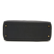 Are you looking for a Hermès Kelly Retourne 32 Veau Togo Noir GHW? Buy safe and secur at Labellov
