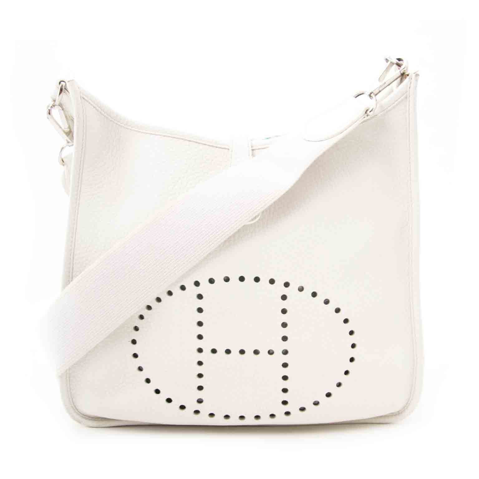 Bent u opzoek naar een Hermès White Evelyne Messenger Bag?