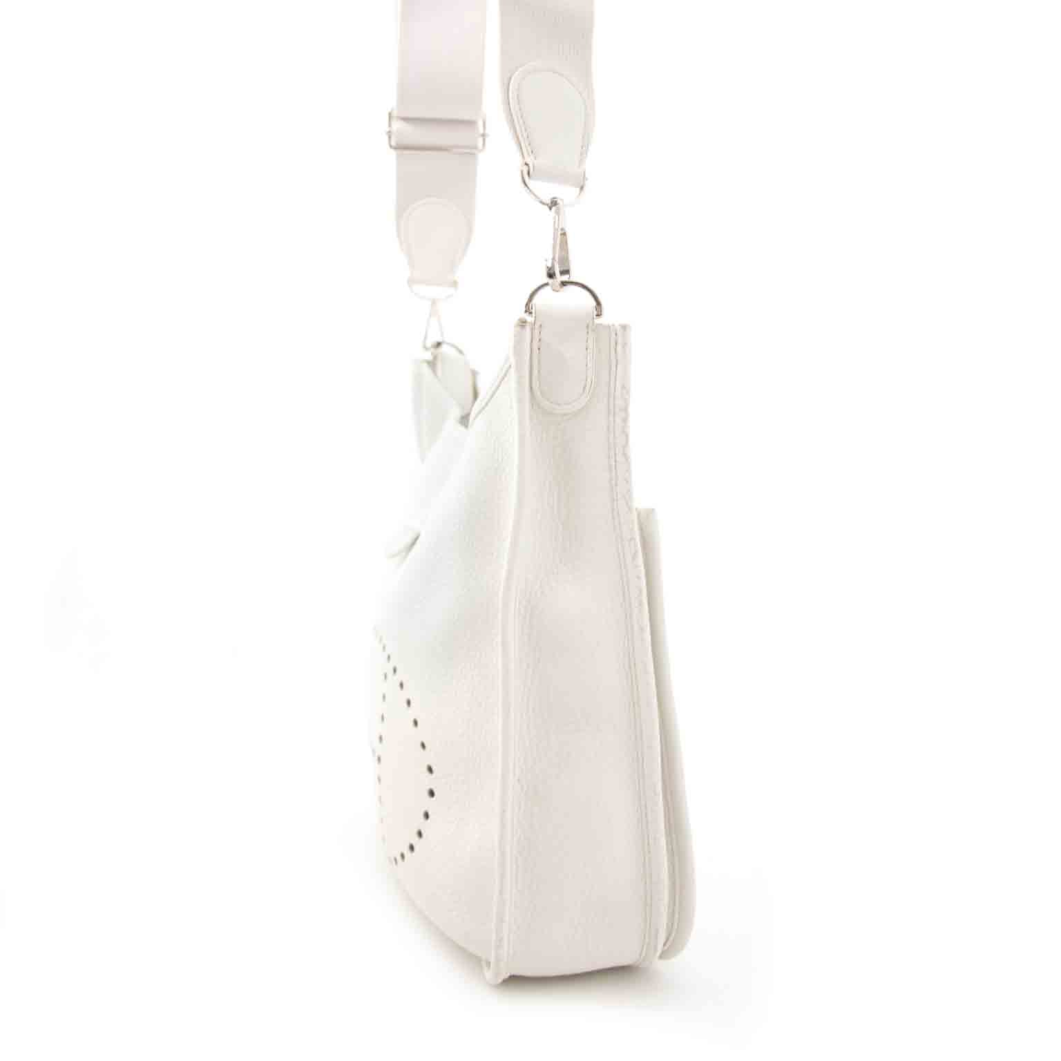Shop safe online aan de beste prijs Hermès White Evelyne Messenger Bag