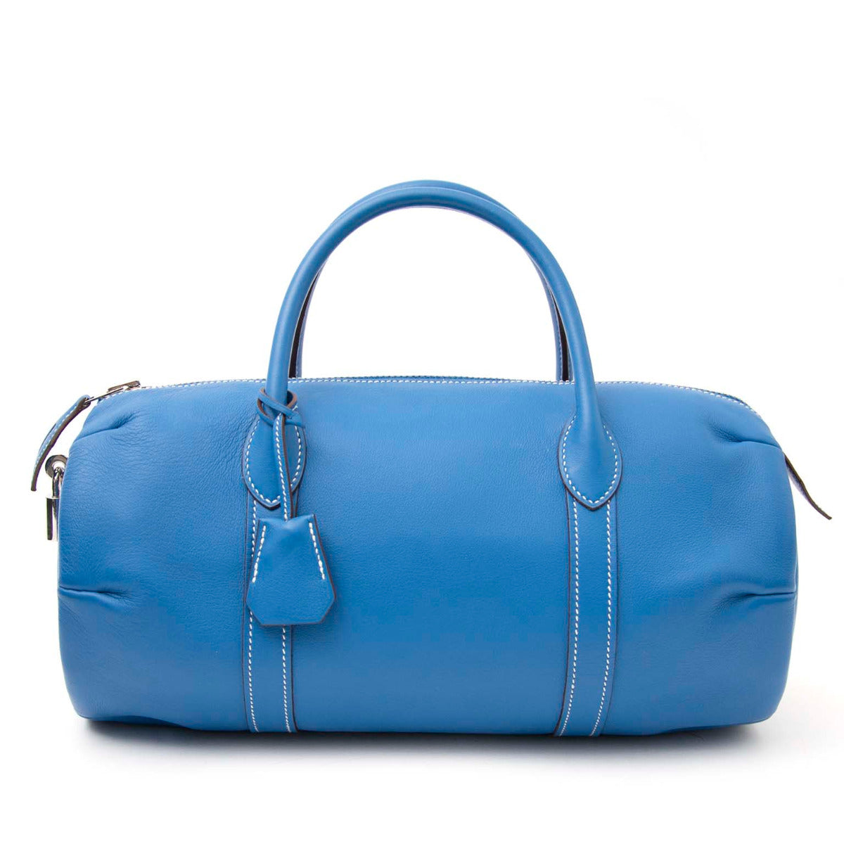 With its exceptional craftsmanship and iconic Hermès heritage, the preloved Polochon 30 Blue Zanzibar Swift Boston Bag is a rare find that will make a statement wherever you go. Don't miss the opportunity to own this stunning piece, available exclusively
