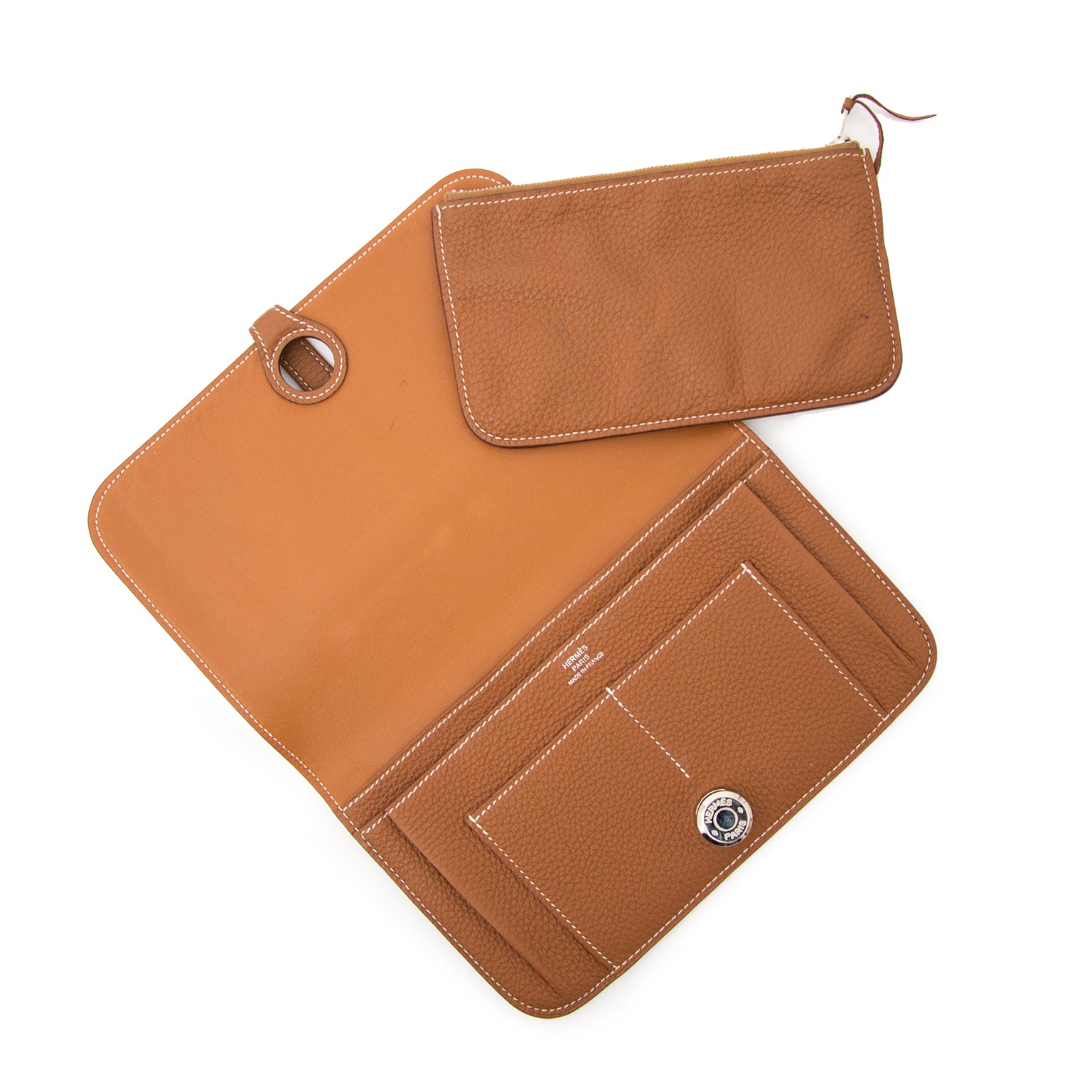 Looking for a Hermès Dogon Wallet Gold PHW?