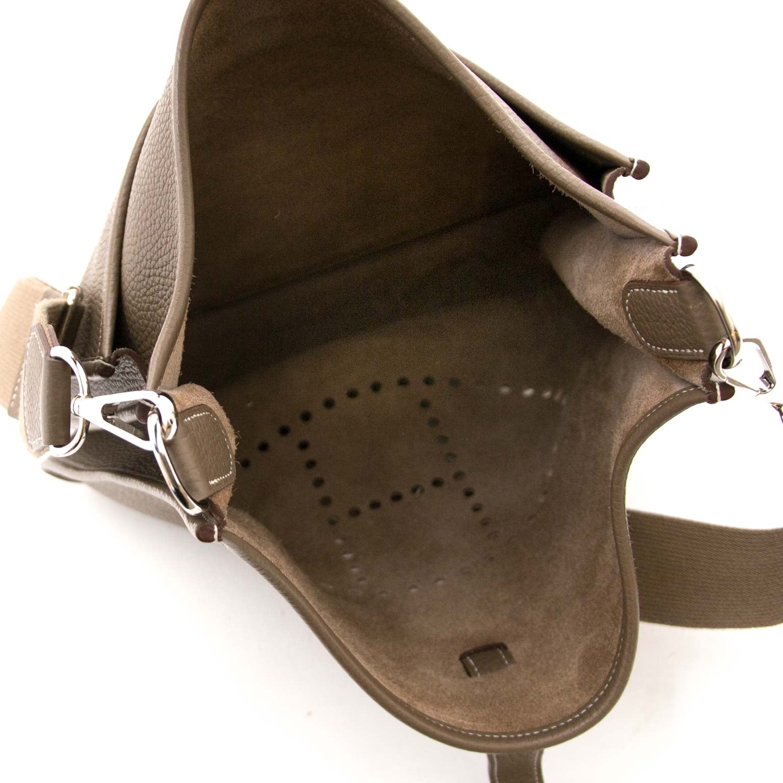 Hermès evelyne gm bag now for sale at labellov vintage fashion webshop belgium