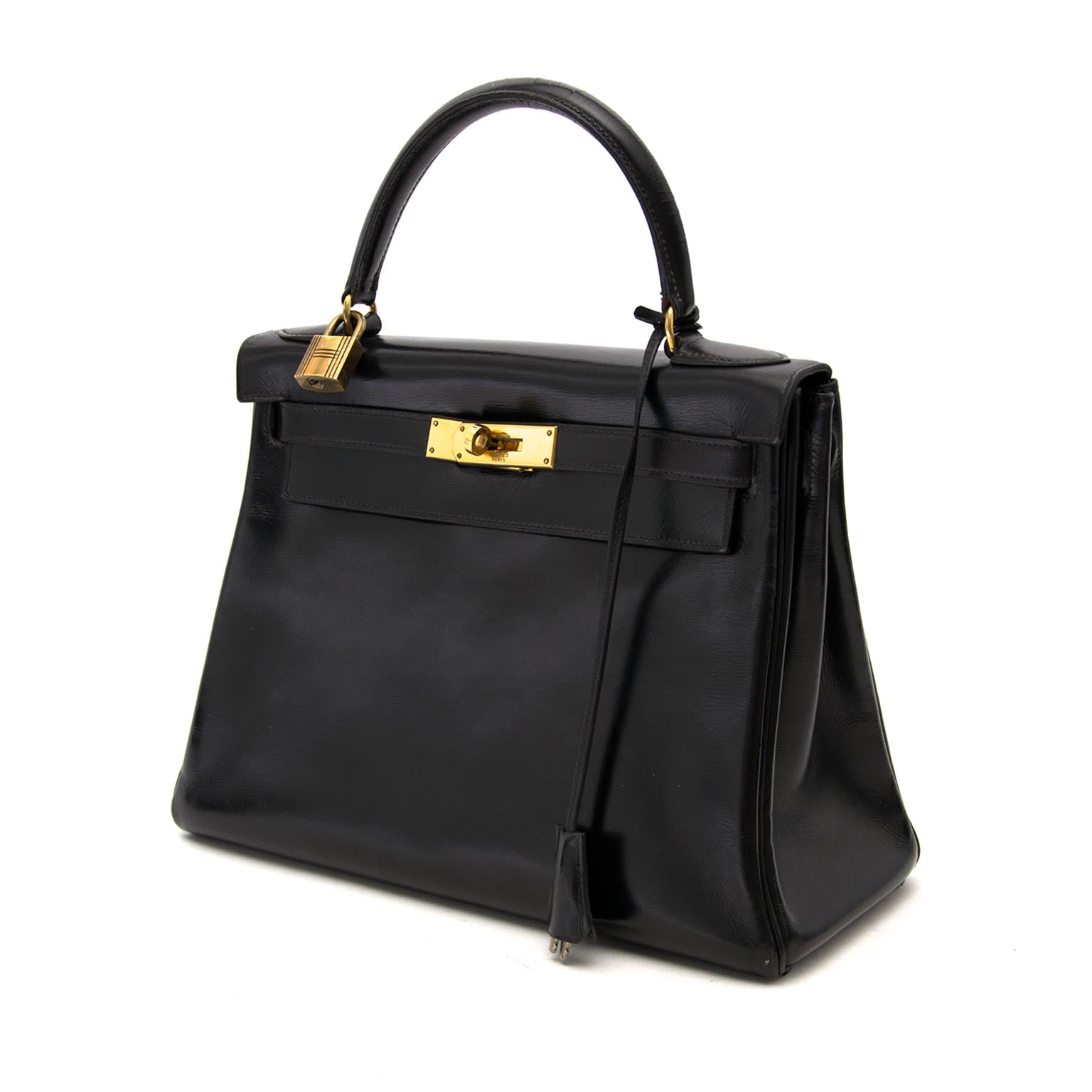 Buy safe and secure online at labellov.com for the best price Hermes kelly 28 black boxcalf