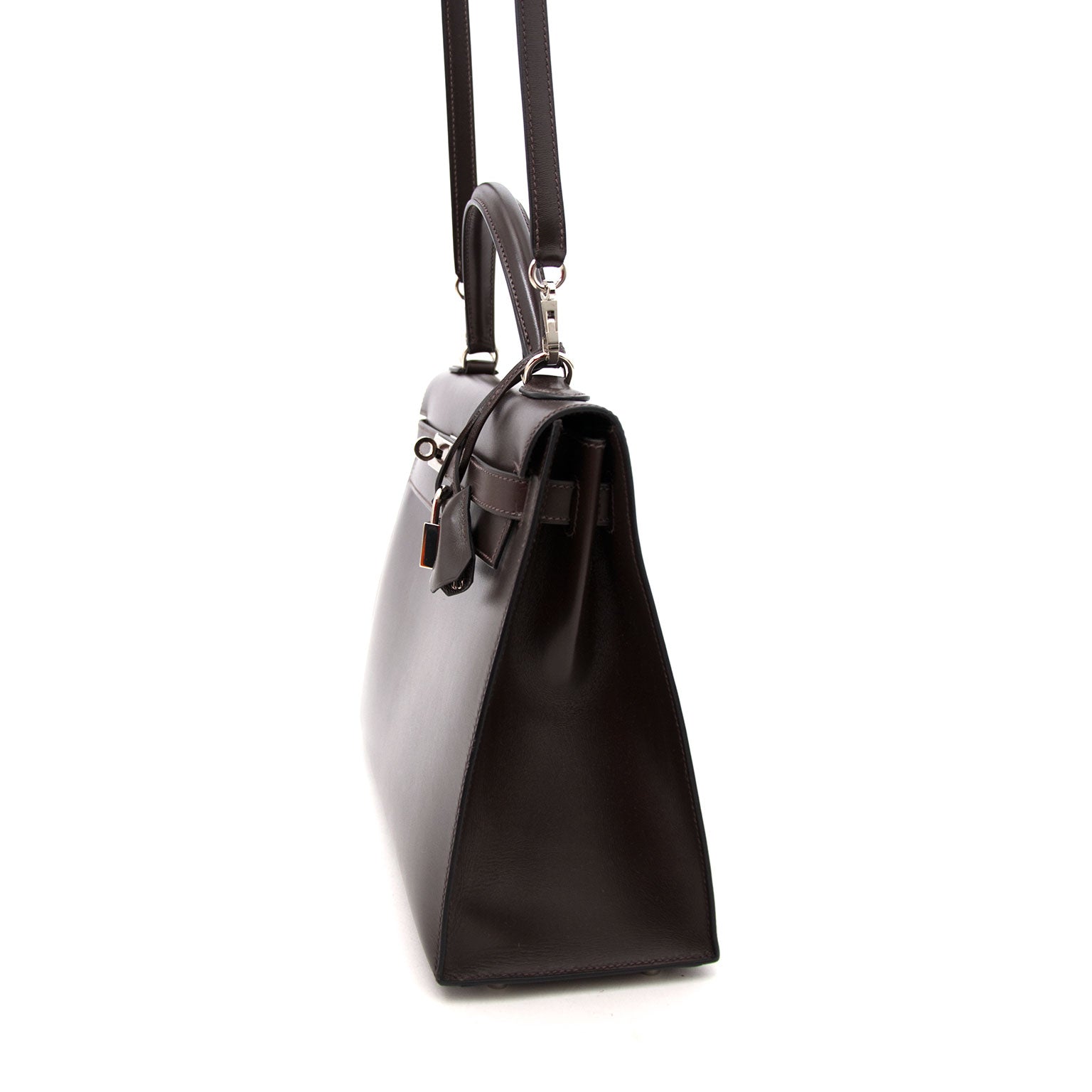 Koop een authentieke tweedehands Hermes Kelly Chocolate 32 + Strap aan de juiste prijs