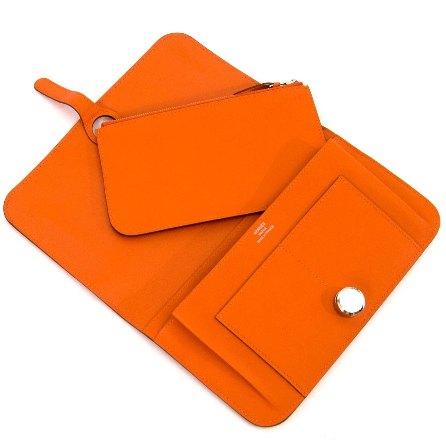 buy Hermès Portefeuille Dogon Duo Veau Swift Orange at labellov for the best price