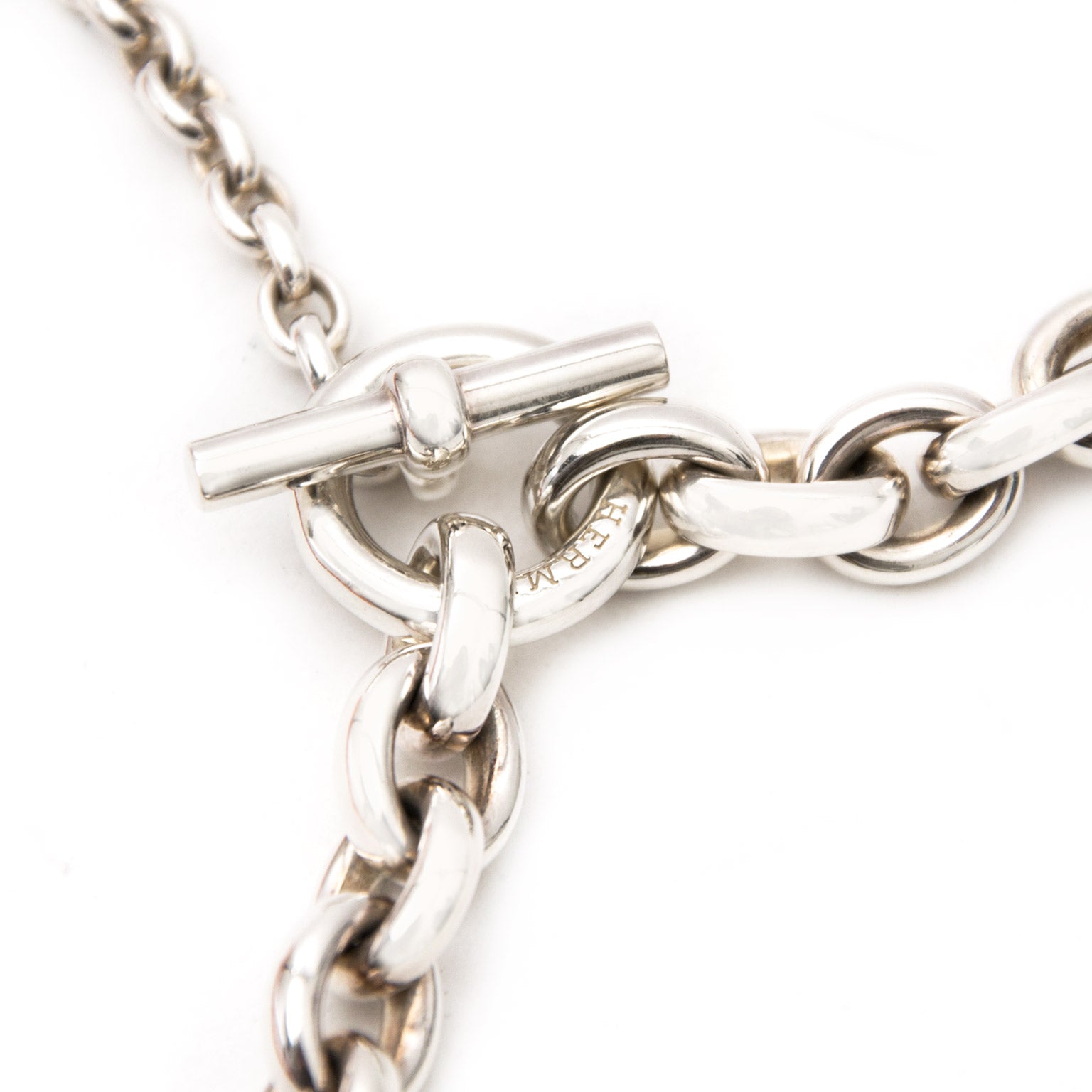 Buy safe and secure online at labellov.com hermes crescendo argent silver necklace for the best price