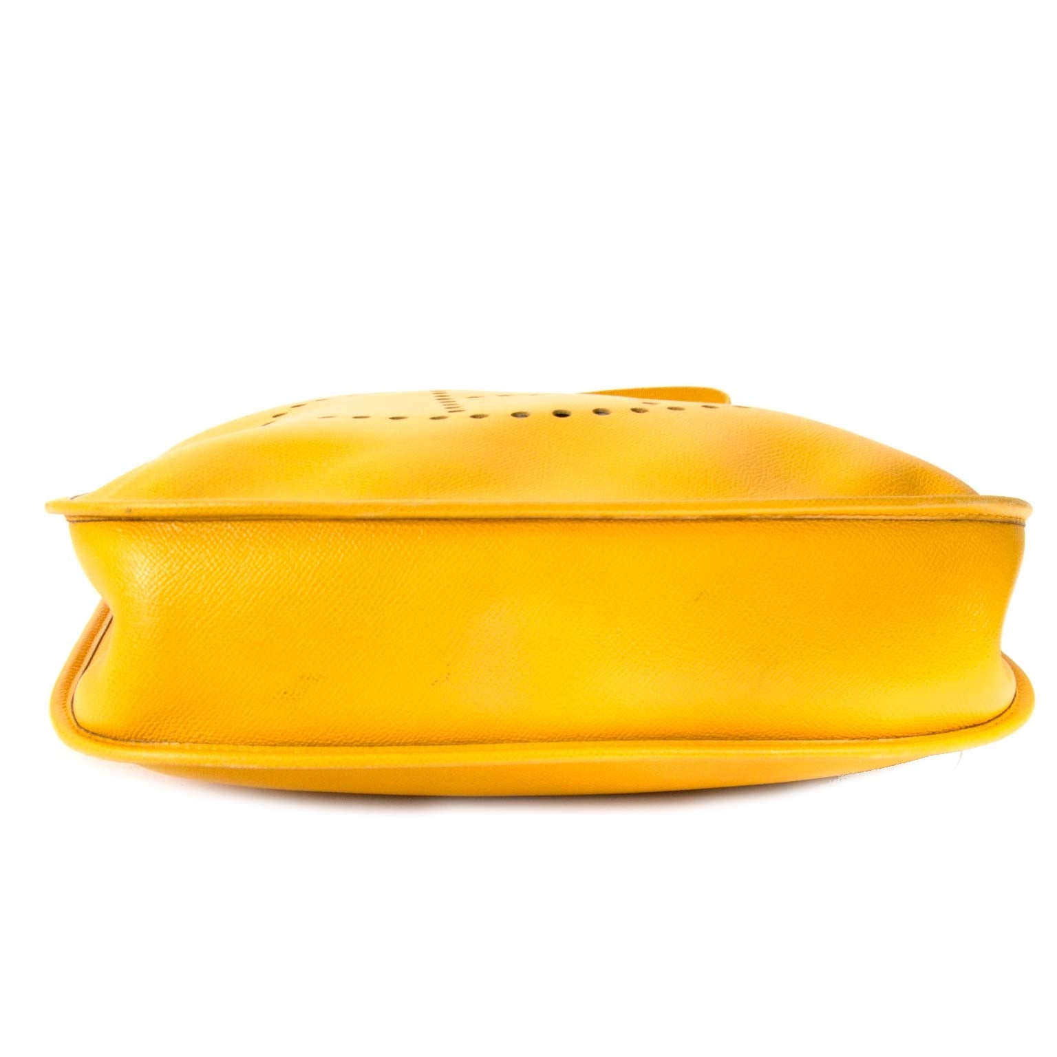 hermès yellow evelyne III 33 Bag now for sale at labellov vintage fashion webshop belgium