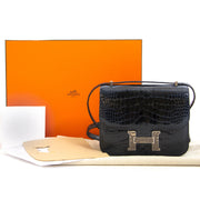 Hermès Constance 18 Mini Marquete Alligator Miss Lisse / Lezard Bleu Marine Ombre kopen en verkopen aan de beste prijs bij Labellov tweedehands luxe