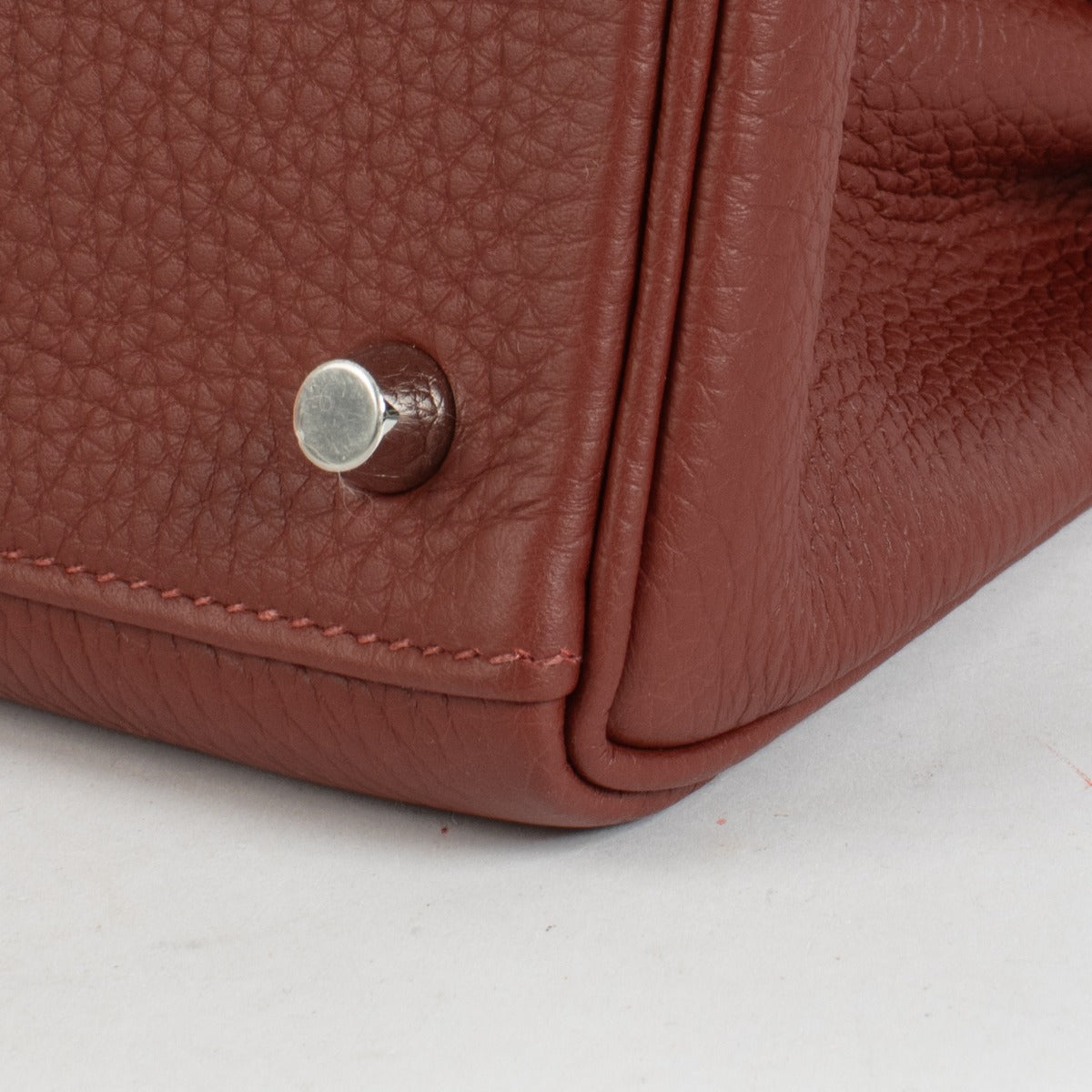 Hermès Kelly 28 Rouge H Clemence PHW