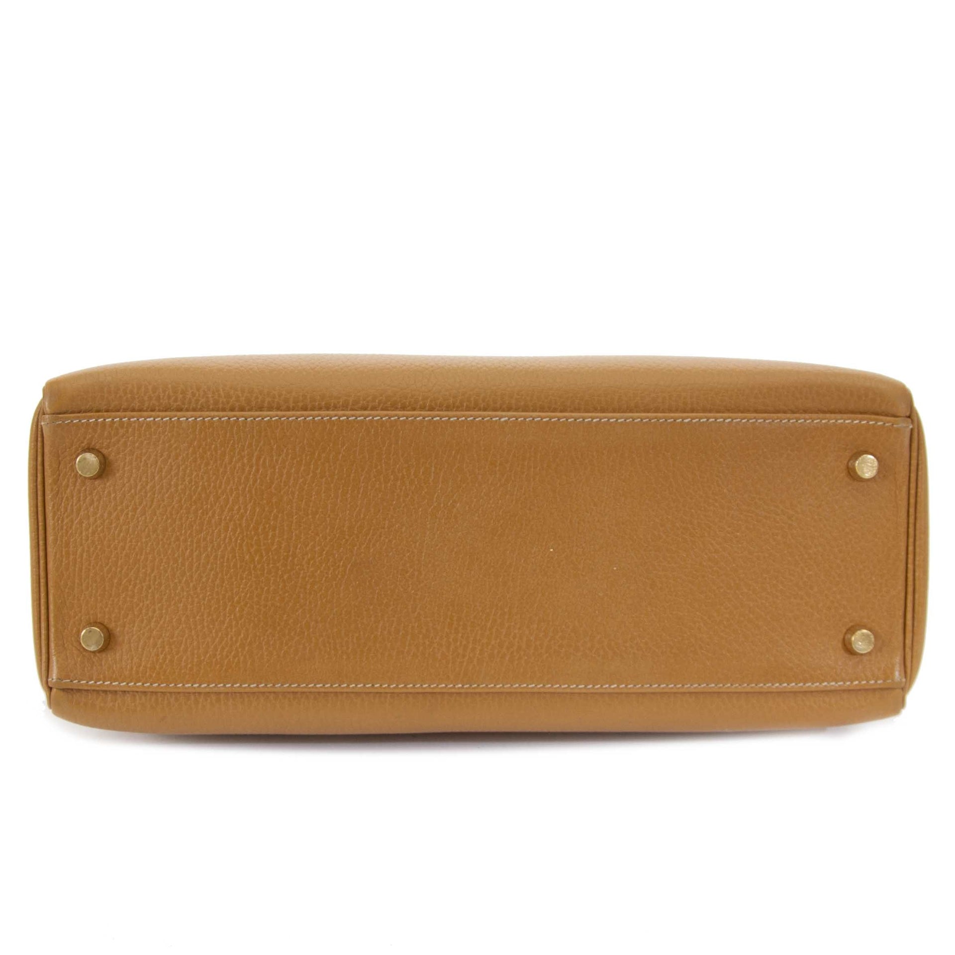 Hermès Kelly 32 Veau Ardennes Natural Color nu te koop bij labellov.com