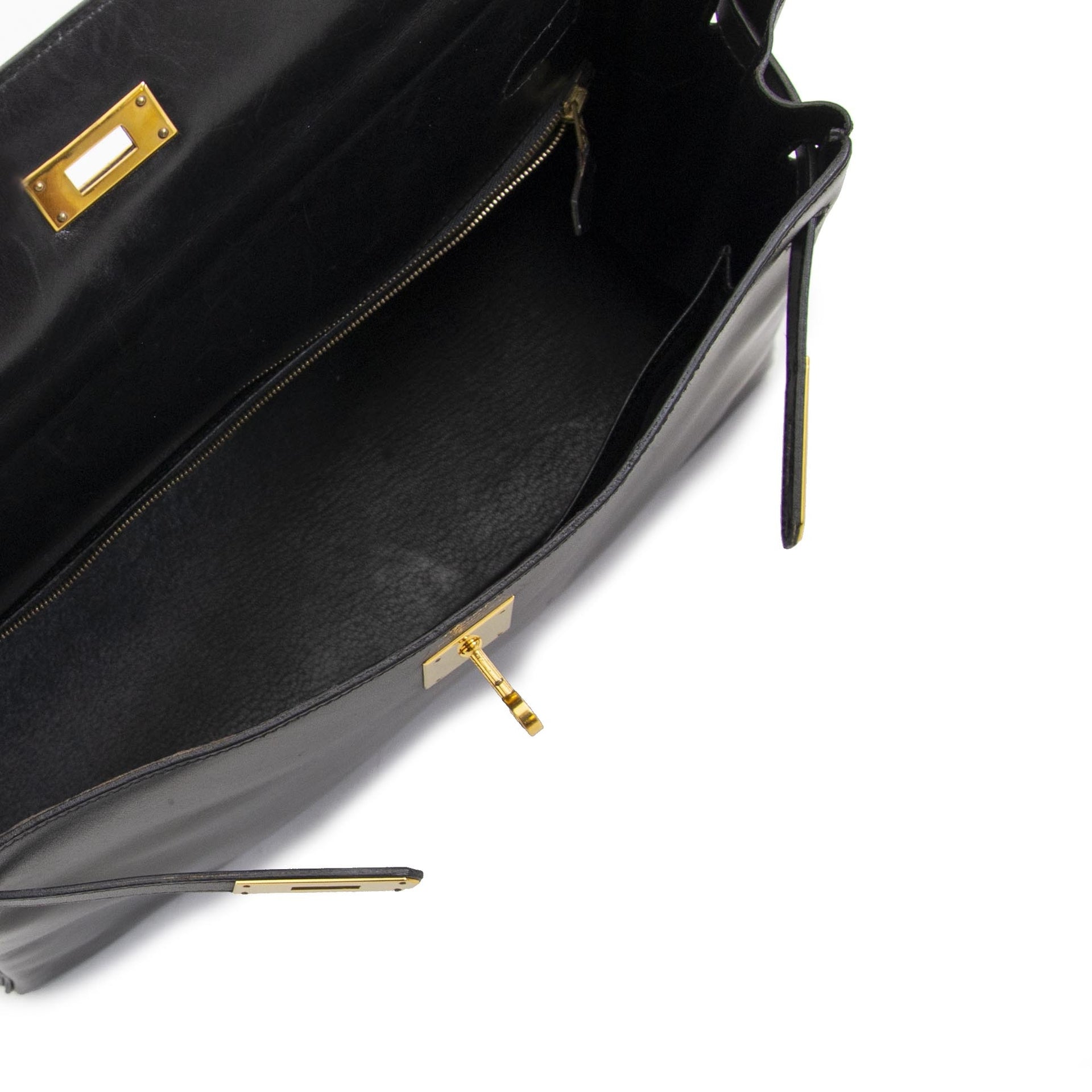 Hermès Kelly 35cm Black Box Calf Leather vintage in very good condition available online