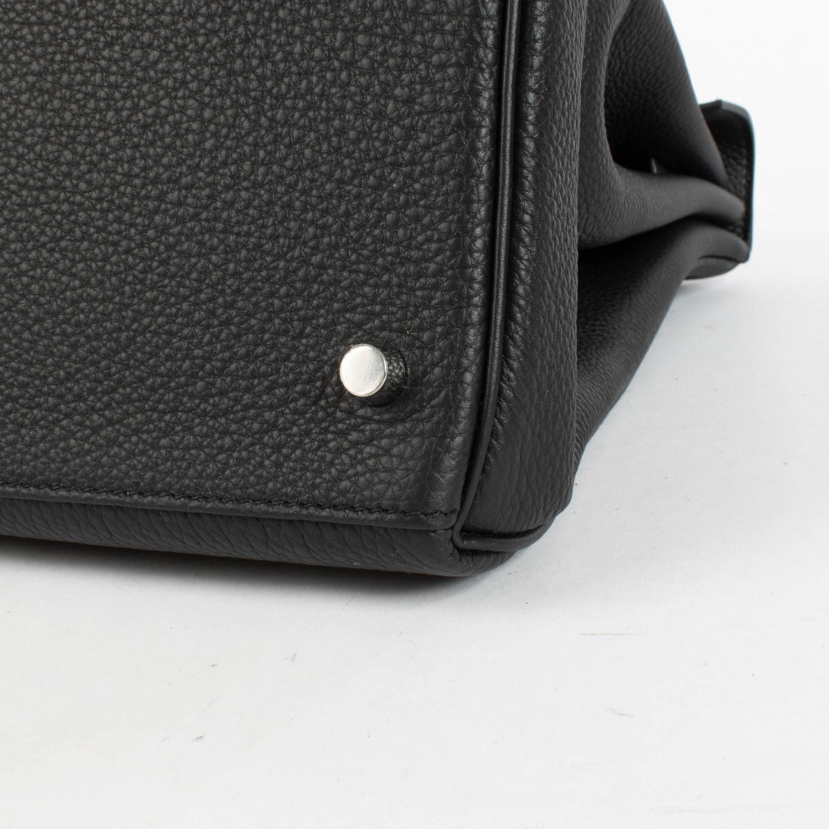 Hermès Kelly 42 Maxi Zwart Togo PHW