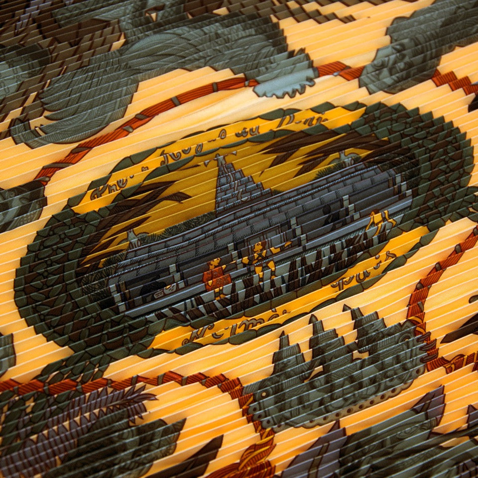 shop your secondhand luxury at the best price Hermès Carré Plissé 'Tresor Royal du Bénin'