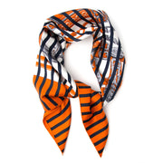 Prachtige oranje hermes sjaal met blauwe strepen