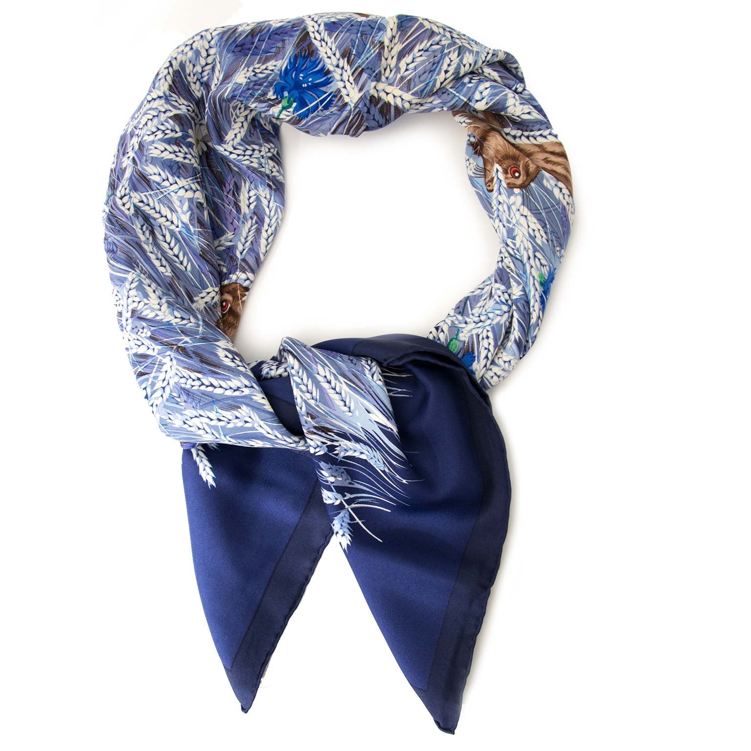 Hermès Carré Blue Rabbit Field Silk Scarf Buy authentic designer Hermes secondhand silk scarves at Labellov at the best price. Safe and secure shopping. Koop tweedehands authentieke Hermes sjaals tassen bij designer webwinkel labellov.