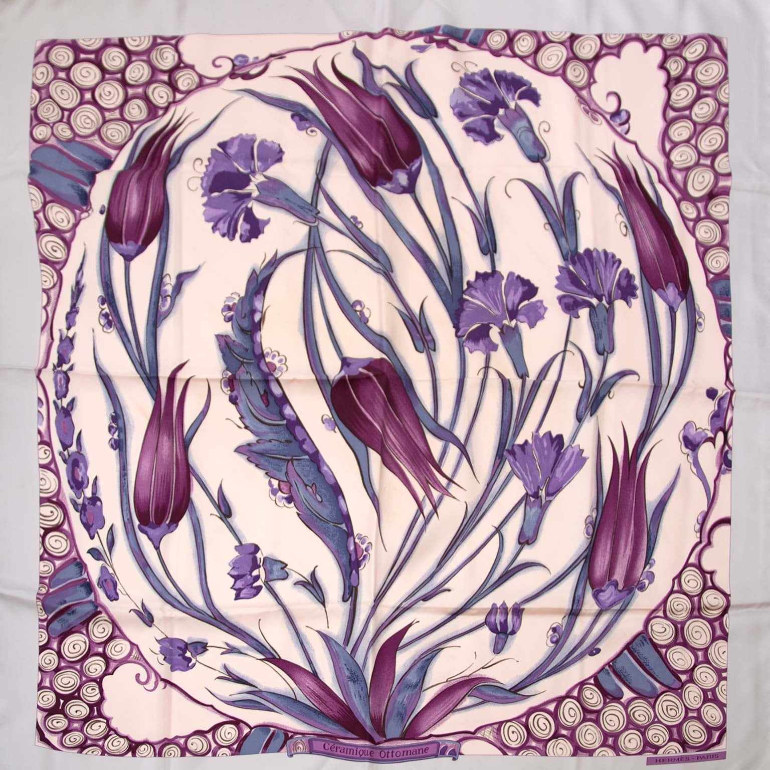 acheter en ligne pour le meilleur prix Hermès Carré Silk Scarf 'Céramique Ottomane'