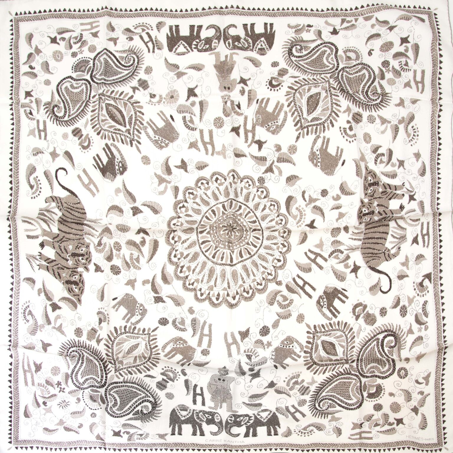 Beautiful Hermès silk scarf on labellov.com