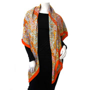 Hermès Paris Carré XL Cashmere & Silk Scarf Buy authentic designer Hermes secondhand silk scarves at Labellov at the best price. Safe and secure shopping. Koop tweedehands authentieke Hermes sjaals tassen bij designer webwinkel labellov.
