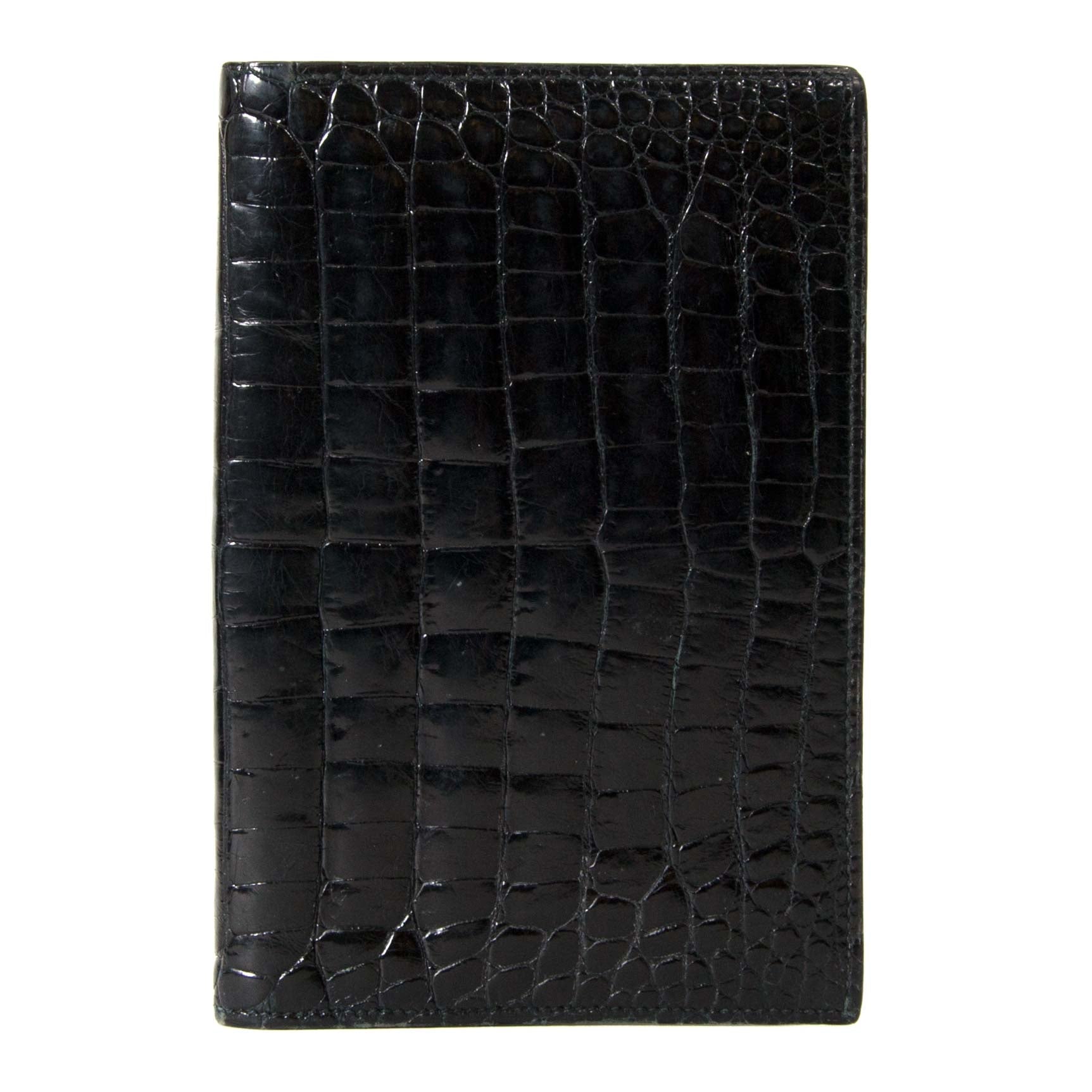 Hermès Black Vintage Crocodille Passport Holder labellov vintage fashion webshop belgium