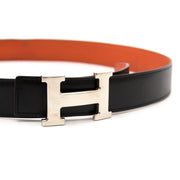 Vintage Hermès black belts for the best price at Labellov webshop. Safe and secure online shopping with 100% authenticity. Vintage Hermès noir ceinture pour le meilleur prix.