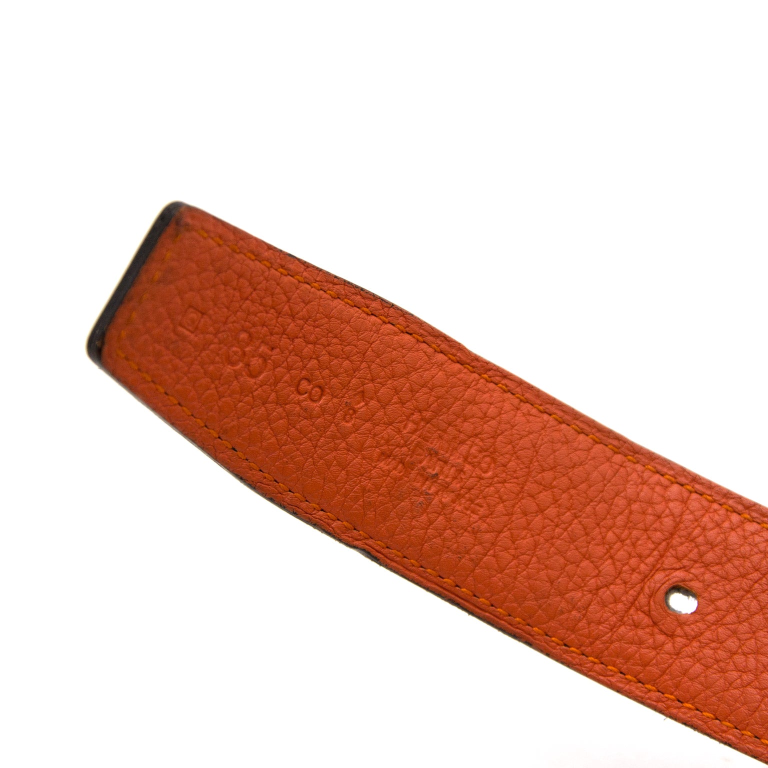 Vintage Hermès reversible belts for the best price at Labellov webshop. Safe and secure online shopping with 100% authenticity. Vintage Hermès réversible ceinture pour le meilleur prix.