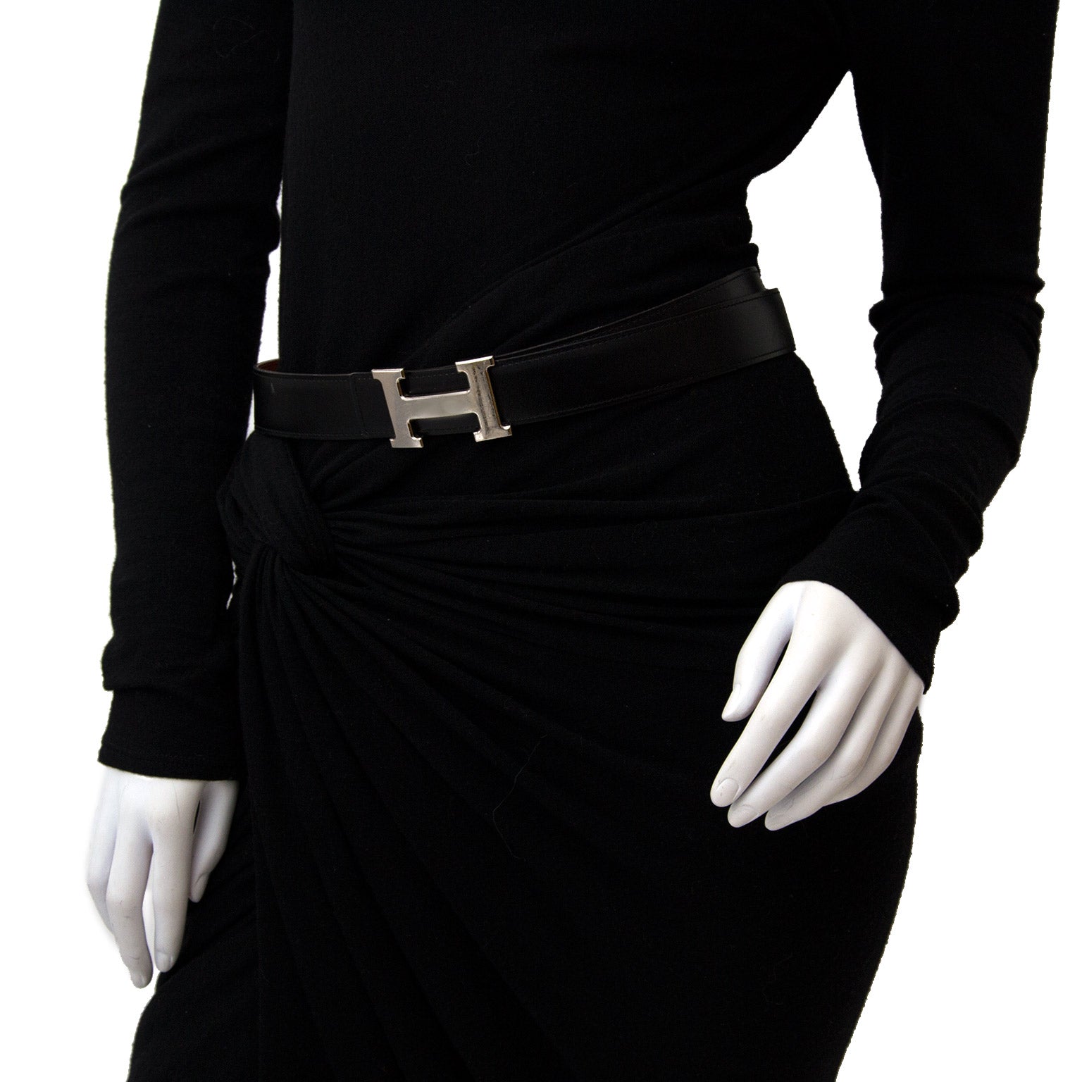 Vintage Hermès H belts for the best price at Labellov webshop. Safe and secure online shopping with 100% authenticity. Vintage Hermès H ceinture pour le meilleur prix.