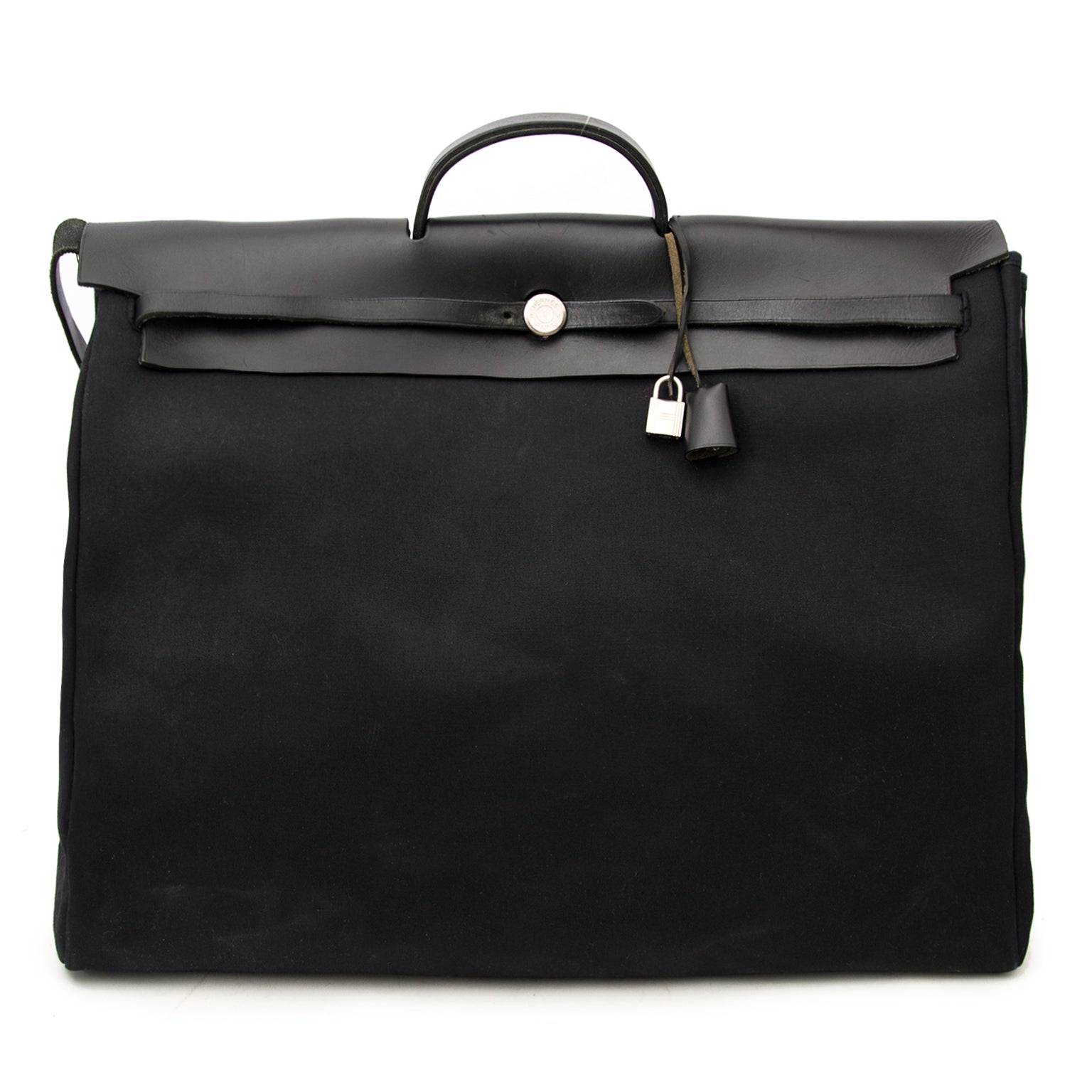 Buy now safe and secure the Hermès herbag on www.labellov.com at the best price