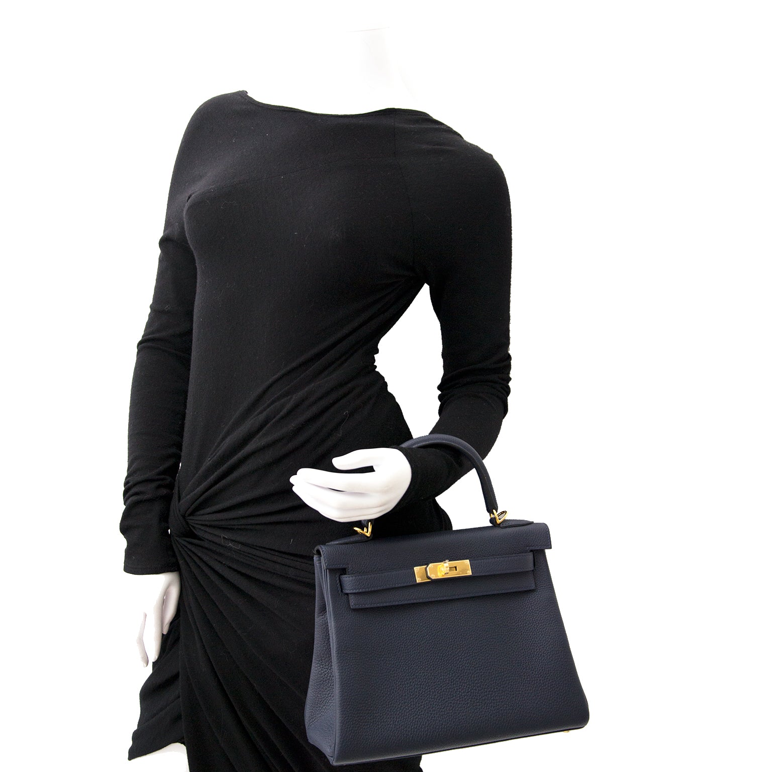 Buy and sell your BRAND NEW Hermes Kelly 28 Sellier Togo Bleu Nuit GHW for the best price