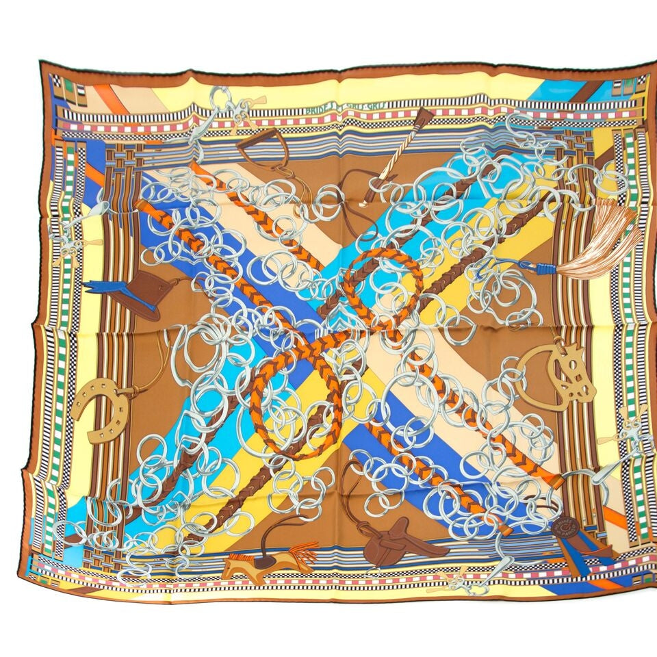 Buy your authentic hermes scarf for less at Labellov, vintage webshop. Safe and secure shopping.