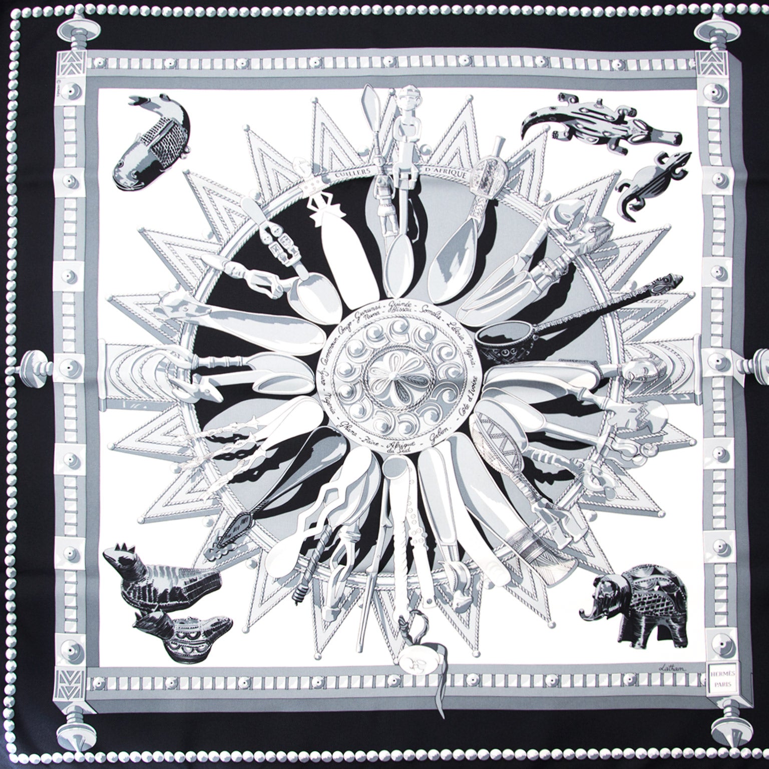 Vintage Hermès Cuillers D'Afrique scarfs for the best price at Labellov webshop. Safe and secure online shopping with 100% authenticity. Vintage Hermès Cuillers D'Afrique foulards pour le meilleur prix.