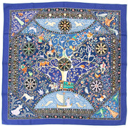 Buy Hermes scarf carré de soie peuple du vent 100% silk at the right price at LabelLOV vintage webshop. Luxe, vintage, fashion. Safe and secure online shopping. Antwerp, Belgium.