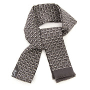Buy Hermès La Cravate-Foulard online with worldwide shipping on Labellov