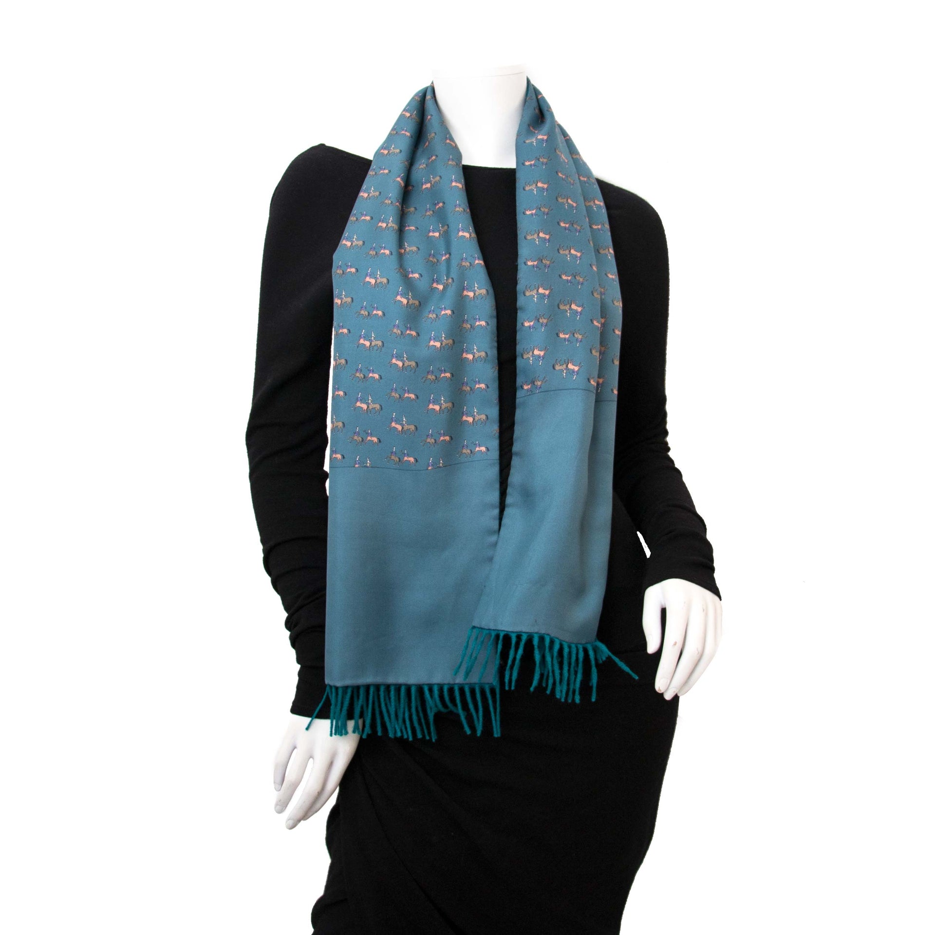 buy safe and secure online at labellov.com for the best price hermes carre 100% silk jockey