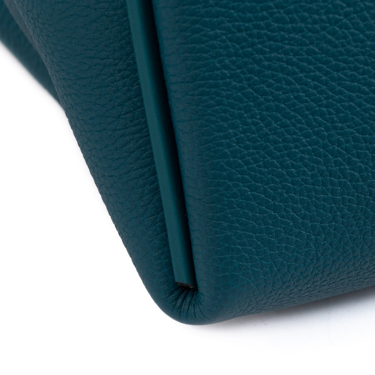 authentic second hand pre-owned HERMES 24/24 on www.labellov.com