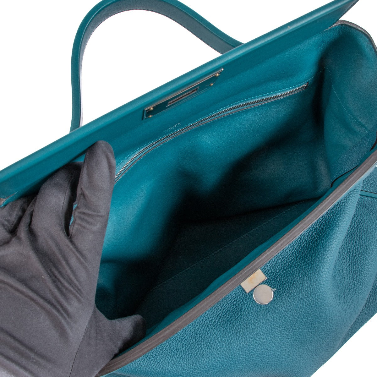 authentic second hand pre-owned HERMES 24/24 on www.labellov.com